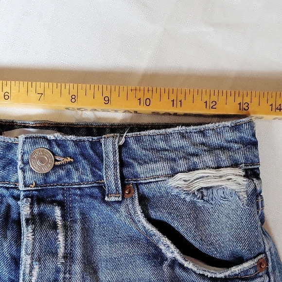 Zara Blue Distressed Jean Shorts Size 2 - Picture 6 of 7